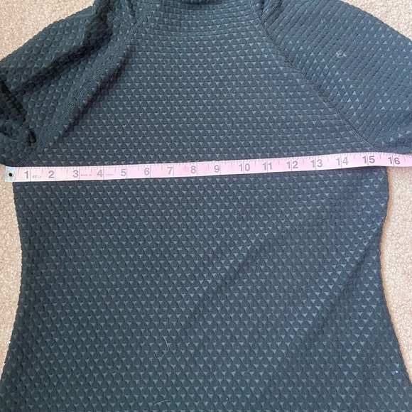 Nike Pro Women’s Icon Clash Hooded Dry Fit Long Sleeve Black/Metallic Gold XS - Picture 14 of 16